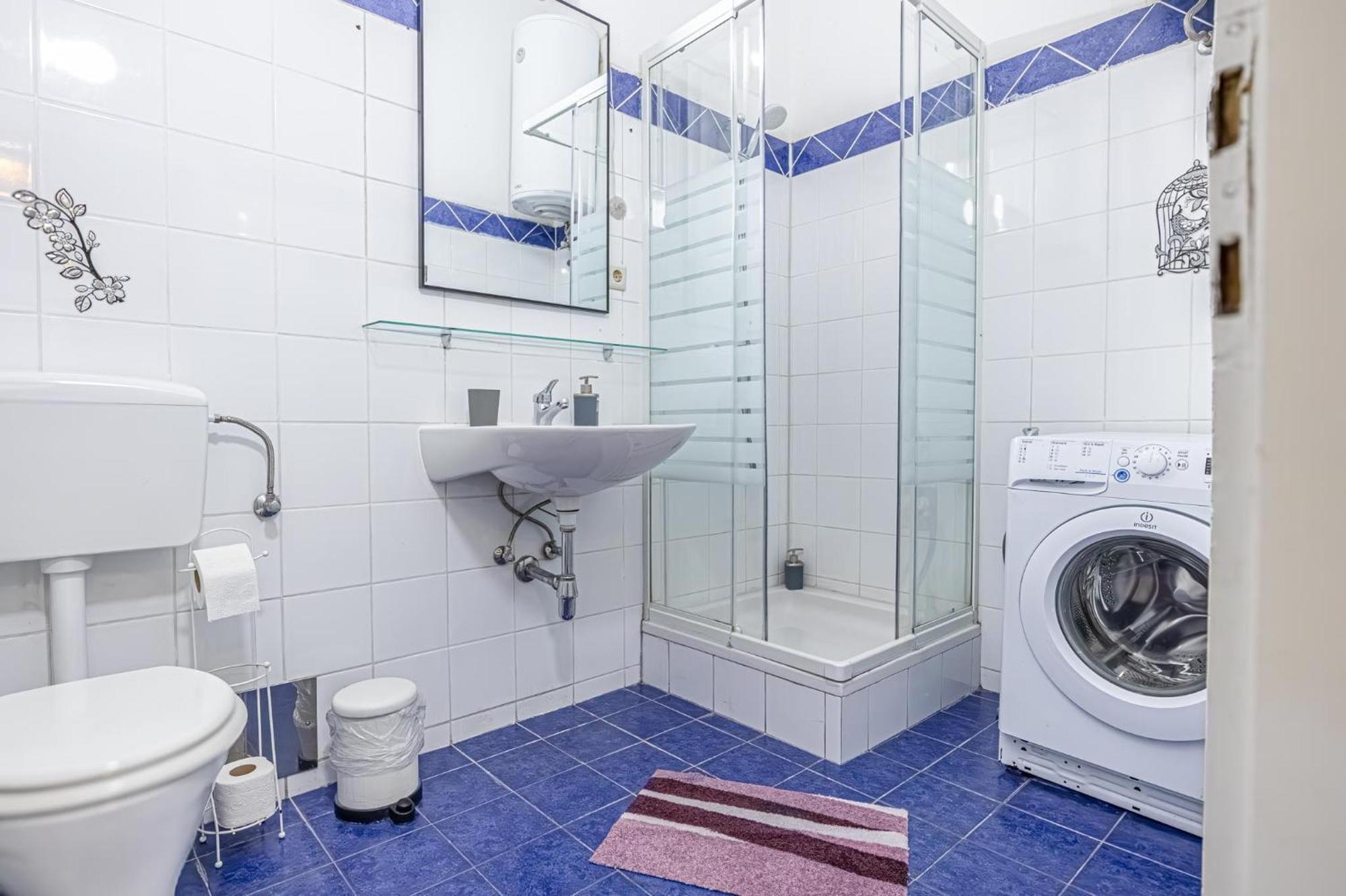 Cozy 1Br - Perfect For Long Stays เวียนนา ภายนอก รูปภาพ
