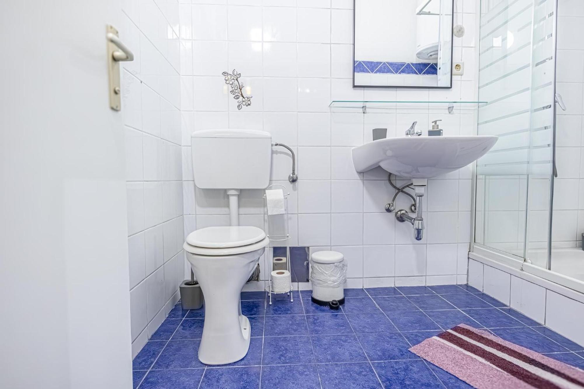 Cozy 1Br - Perfect For Long Stays เวียนนา ภายนอก รูปภาพ